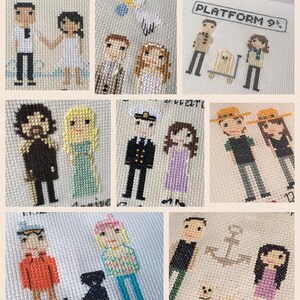 Op de afbeelding: Een verzameling van kruissteek borduurmotieven met verschillende stellen. De ontwerpen omvatten een stel in trouwjurken, een stel in matrozen- en jurk-outfit, een stel in casual outfit, een stel in platform 9 3/4 outfit en een stel met een hond.
