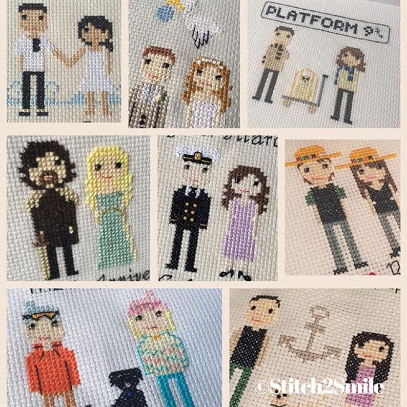 Puede incluir: Un collage de nueve im&aacute;genes de punto de cruz con diferentes parejas. Cada imagen es un retrato personalizado de una pareja, con los nombres de la pareja a menudo incluidos. Las im&aacute;genes est&aacute;n bordadas en tela blanca con hilo de colores.