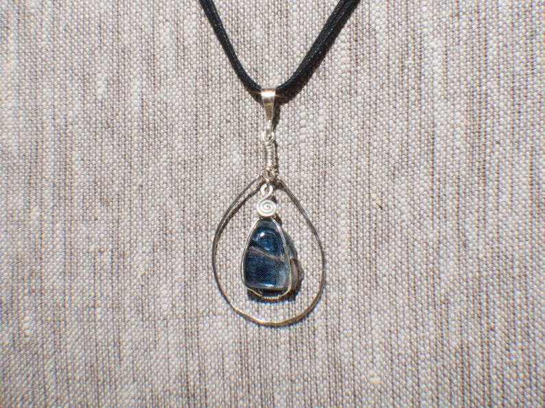 Open Eyes Blue Kyanite 925 Sterling Silver Teardrop Pendant Image 0