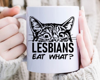 Hot Lesbians Eat