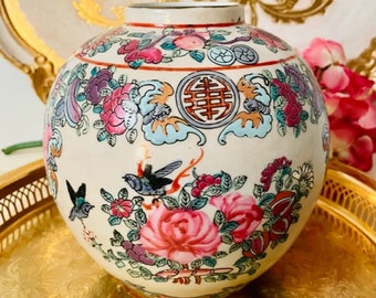 Chinoiserie Vase Chinoiserie Collector Asian Vase Chinoiserie Accent Chinoiserie Decor Chinoiserie Chic Vintage Vase Floral Vase Round Vase