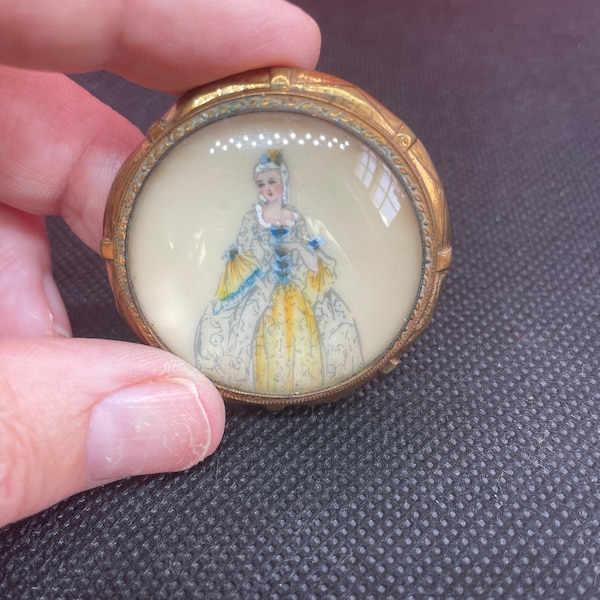 Vintage . Thomas Lee Mott (TLM) Round Brooch of Lady in Crinoline Dress (ref.12)