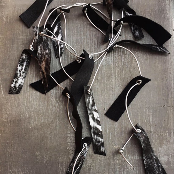 IMPRESSIVE LEATHER Necklace,long Leather Collar,statement  display picture 2
