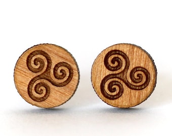 Breton symbol earring, Celtic wooden triskel. Laser creation, unisex customizable handmade jewel. Nordic tattoo, viking