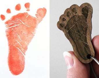 Einzigartiger Schlüsselanhänger, erstellt aus dem Hand- oder Fußabdruck Ihres Babys, Kindes