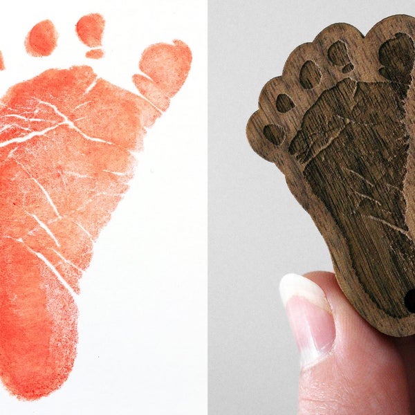 Unique, customizable keyring created from the hand or foot print of your baby, child. Gift for celebration, birth, baptism