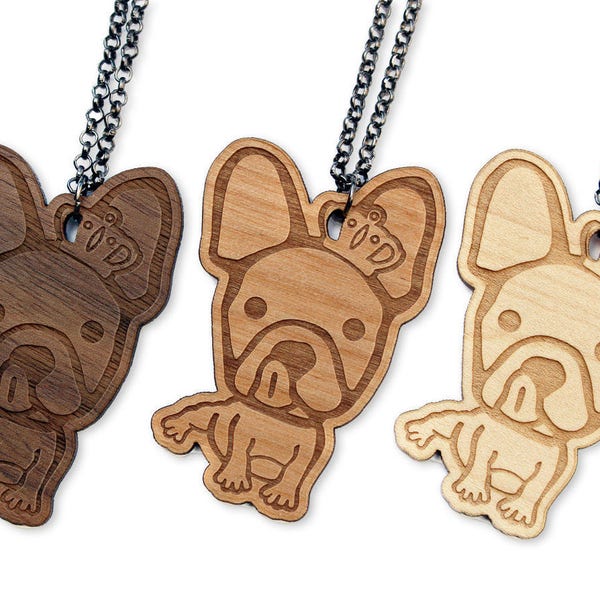 collier personnalisable avec pendentif chien bouledogue en bois robuste , épaisseur 5mm - Idée de cadeau pour petite fille