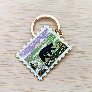 Great Smoky Mountains National Park Stamp Enamel Keychain , National park accessories, gift for hikers