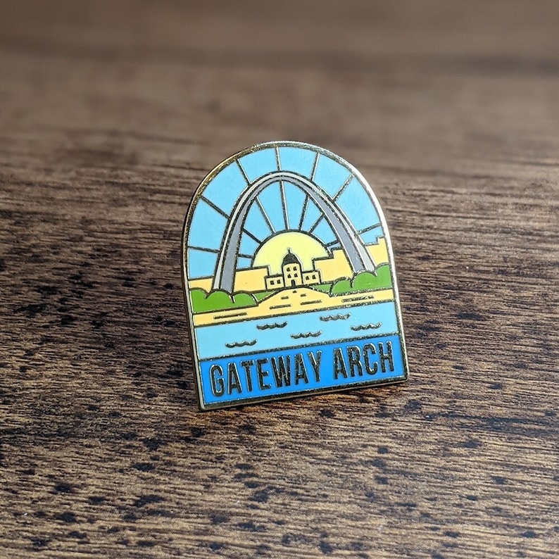 Gateway Arch National Park Enamel pin , National park accessories, gift for hikers image 1