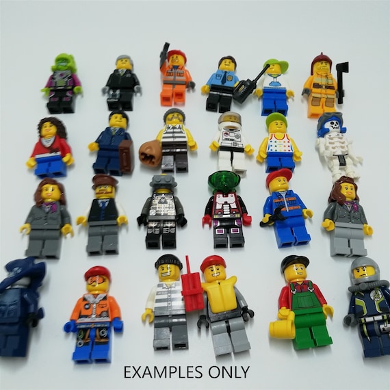 10x Genuine Lego MInifigure Accessories Weapons Random from Selection