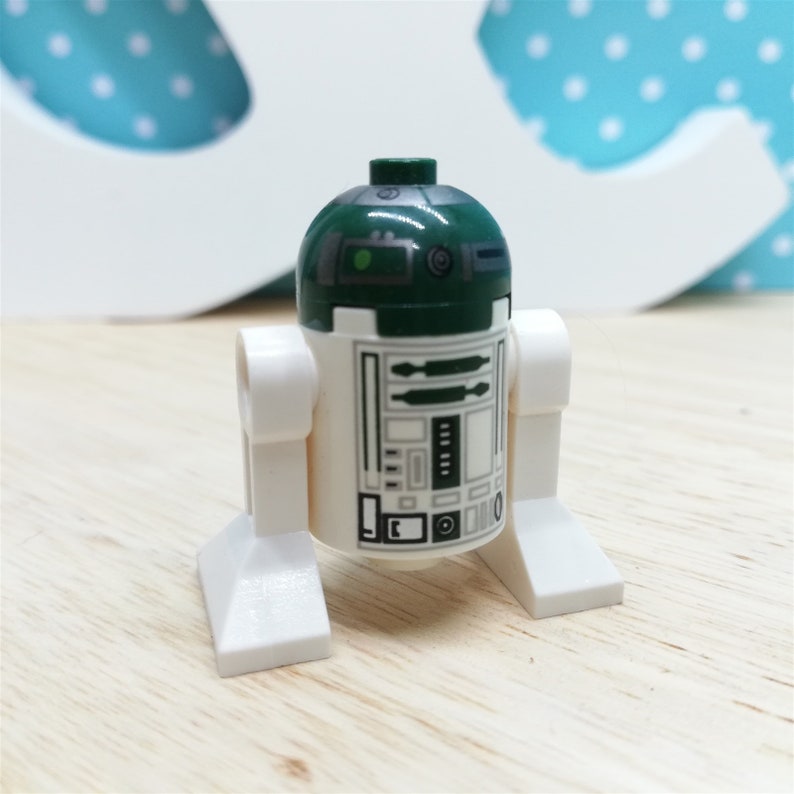 LEGO 75099 Star Wars Rey Dark Tan Tied Robe minifigures Like New