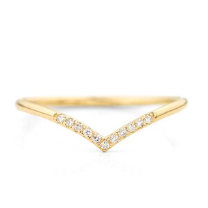 DIAMOND CHEVRON RING,  Diamond Wedding Band, 14K Diamond Band, Contour Band, Eternity Ring, Stacking Band, Unique Engagement Ring