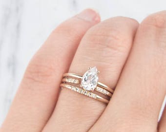 14K white sapphire ring, Pear Cut White Sapphire Ring, Unique Engagement Ring, 14K Solid Gold Ring, Gold Ring, Engagement ring