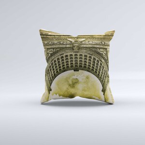 NYC Washington Square Monument - Decorative Photo Throw Pillow With Insert