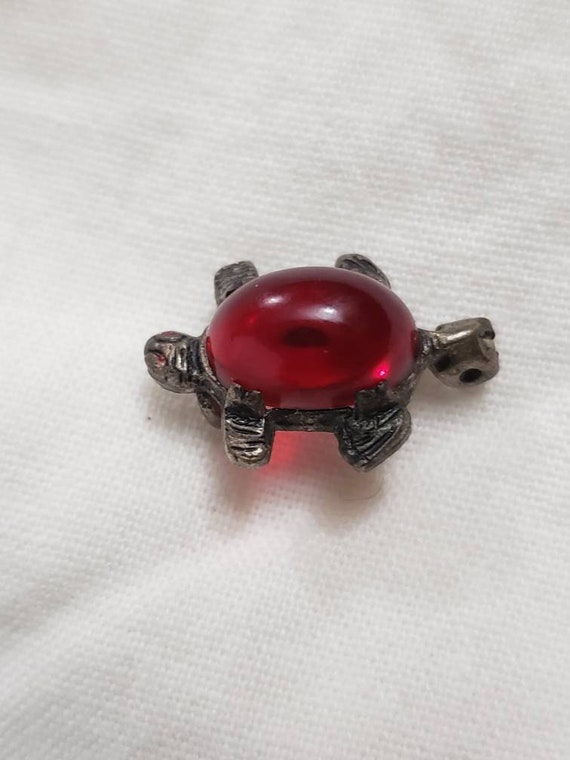 Very Tiny Antique Turtle Pin / Brooch with a Ruby… - image 2