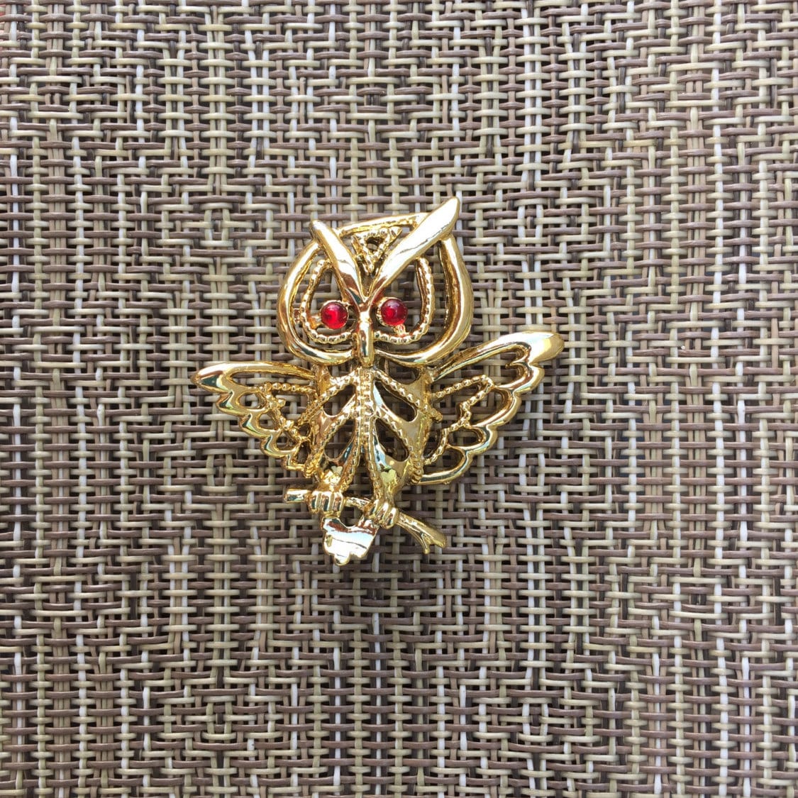 Jonette Jewelry (JJ) Gold-Toned Owl with Ruby-Red Cabochon Eyes Brooch