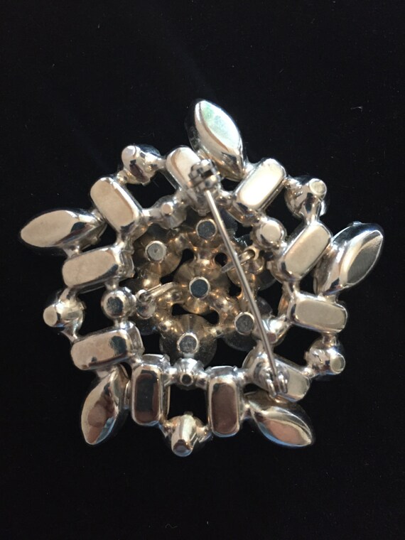 Juliana Milk Glass and Rhinestone Flower Brooch - image 3