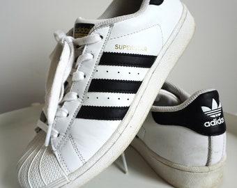 Vintage ADIDAS Superstar / Women's / White Leather Sneakers / Shoes / Shoe / UK 5.5 / Eur 38 2/3 / US 7 1/2 / Trefoil Logo / Trainers Tie