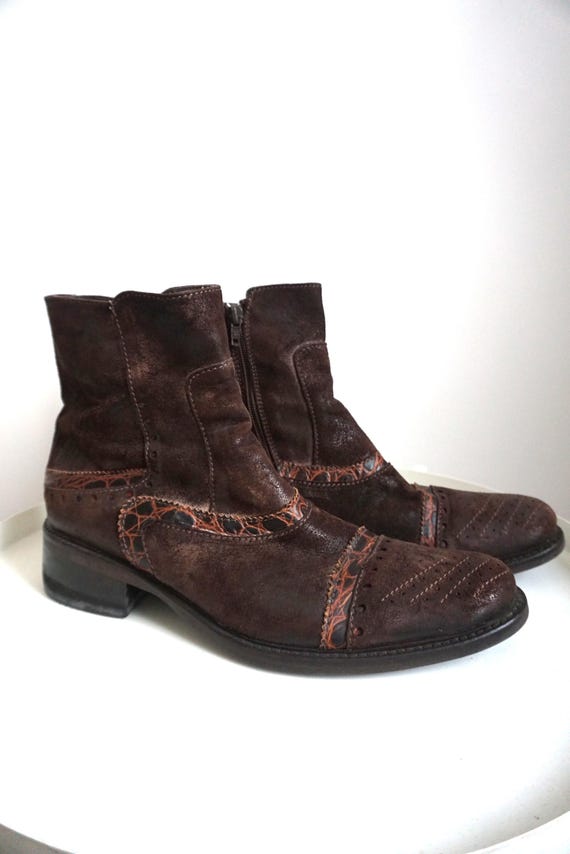 Vintage Brown Leather Western Boots, Ornament Details (EUR 42 / US 9.5)