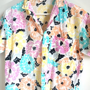Vintage Women's Blouse / Top / Blouses / Floral / Pastel / Light / M / Medium / Shirt / Shirts / Colorful / Flowers / Pink Blue