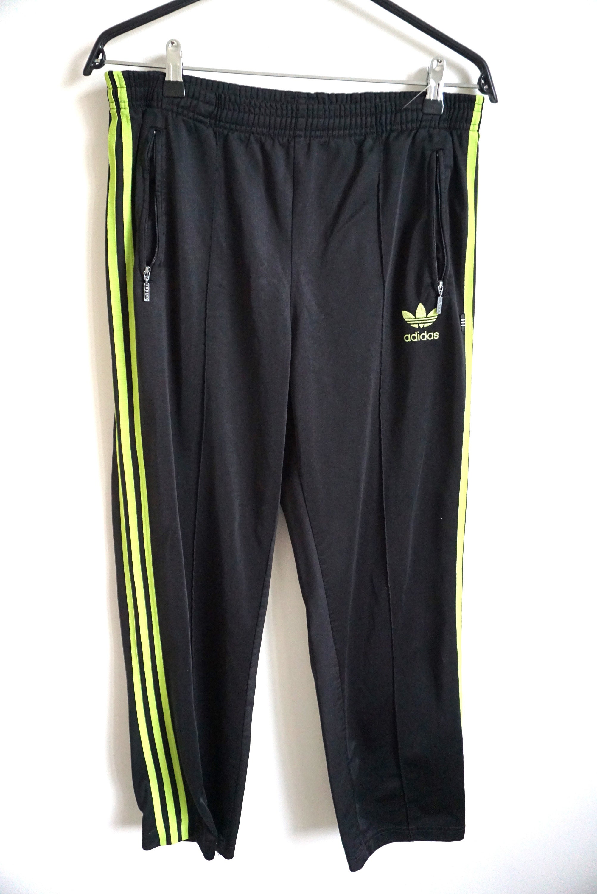 パンツ vintage 90s adidas half pants Trac pants 90s adidas track pants | ThriftTale