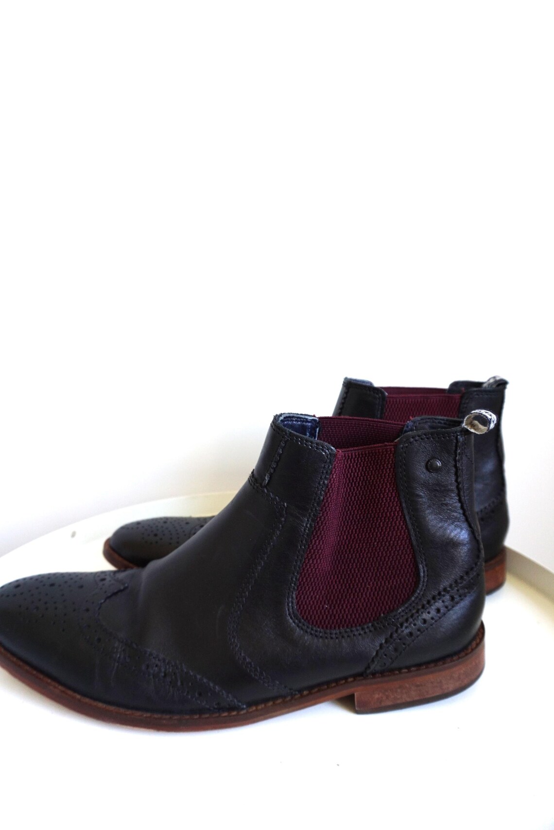 Vintage Black Leather Cowboy Boots: Western Style, EUR 43 / US 9, foto 2 di 5