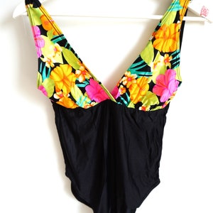 Vintage One Piece Swimsuit / Floral / Flowers / 80s / Medium / M / Pinup / Bathing suit / Swimwear / Onepiece / Swim / Overall Romper