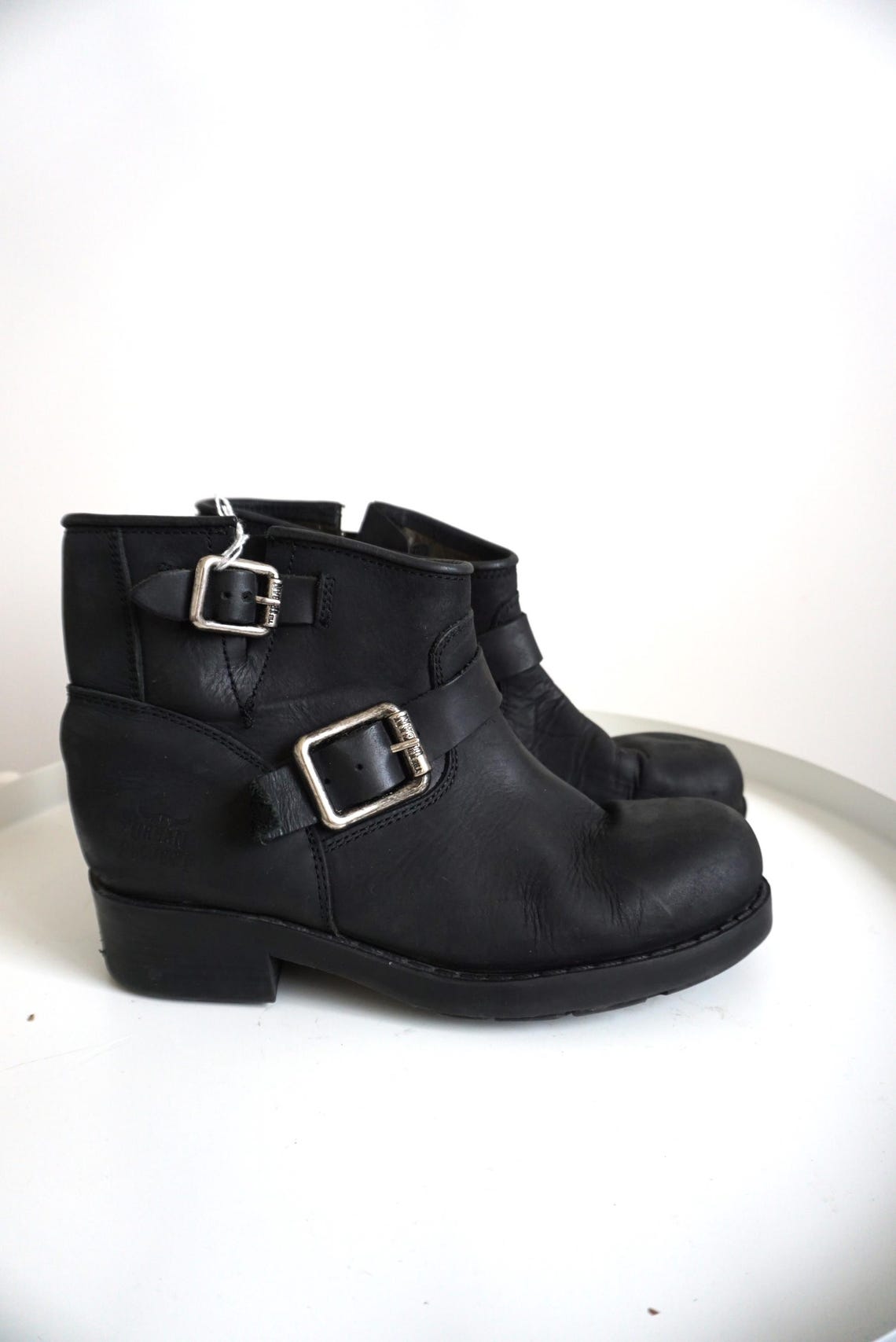 Vintage Black Leather Cowboy Boots: Women's Western Cowgirl Booties - US 6.5 / EUR 37, foto 1 di 5