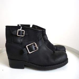 Vintage Black Genuine Leather Western Cowboy Boots / EUR 37 / US 6.5 / UK 4.5 / Shoes / Shoe / Cowgirl Womens Country / Kentucky Booties