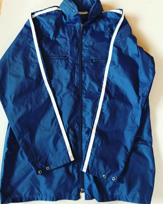 Vintage ADIDAS Raincoat Rain coat Windbreaker Outwear Activewear Jacket Sweatshirt Medium M Tracksuit Track Top Shell Vintage ADIDAS Raincoat Rain coat Windbreaker Outwear Activewear Jacket Sweatshirt Medium M Tracksuit Track Top Shell