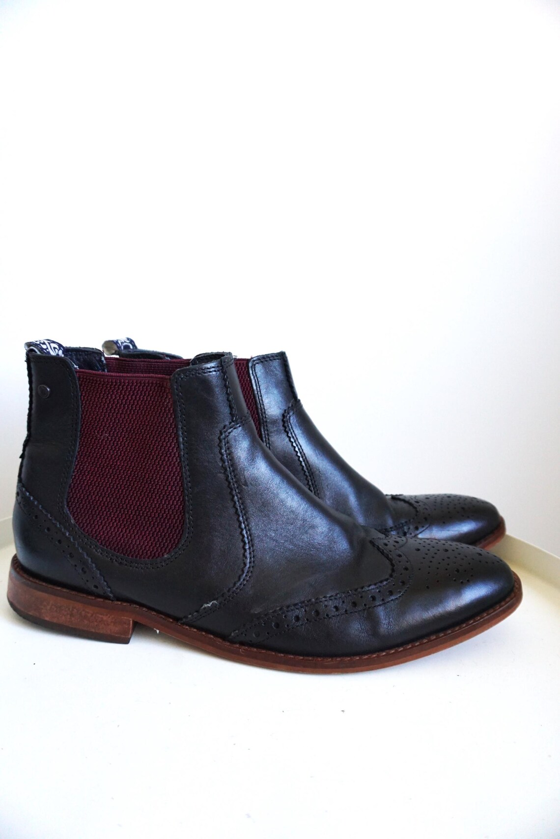Vintage Black Leather Cowboy Boots: Western Style, EUR 43 / US 9, foto 3 di 5