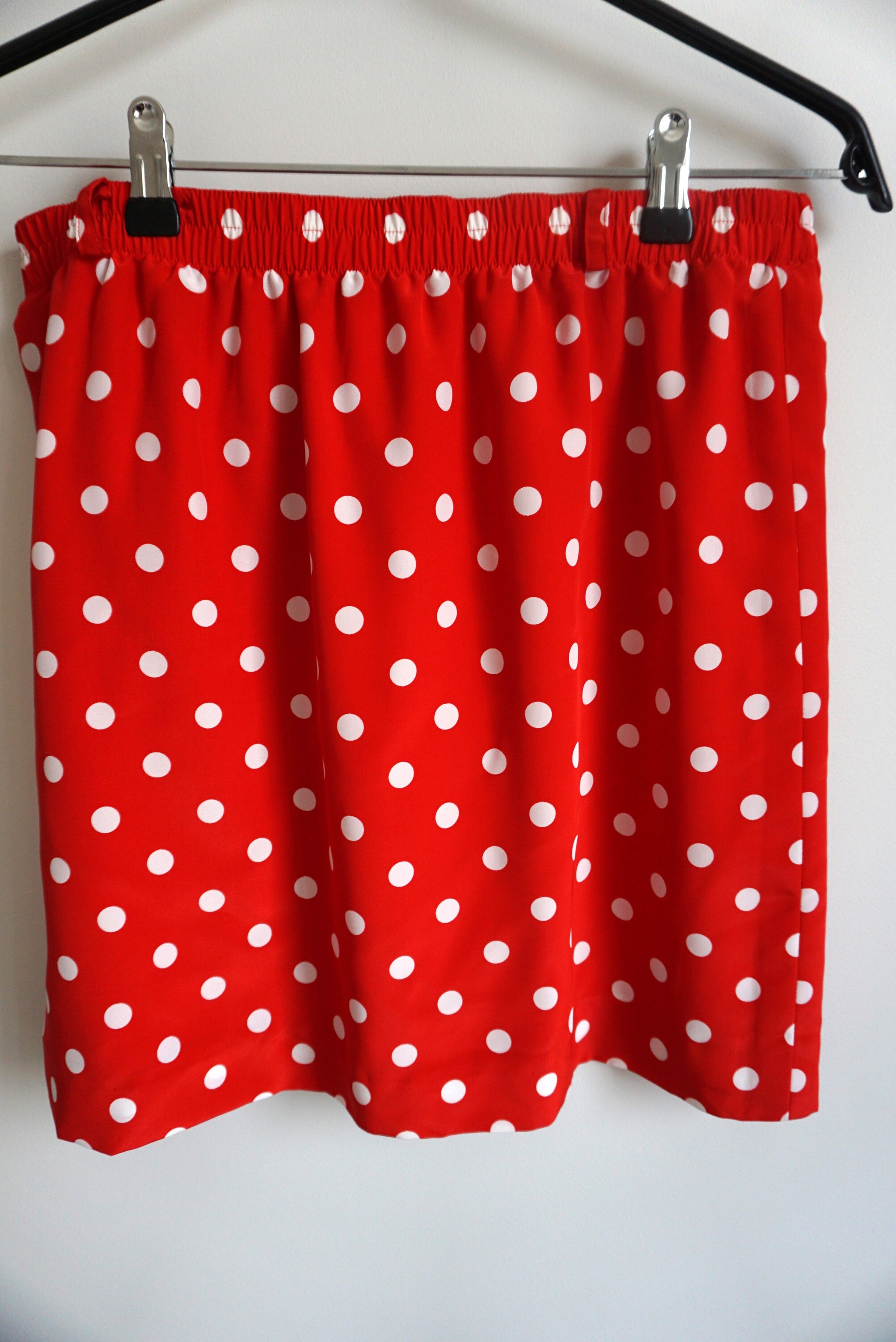 ヴィンテージ ドット柄 ミニスカート：ハイウエスト 90年代風 レッド