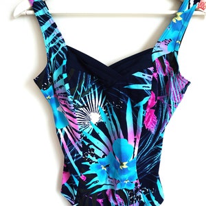Vintage One Piece Swimsuit / Floral / Flowers / 80s / Medium / M / Large / L / Pinup / Bathing suit / Swimwear / Onepiece / Swim / Overall