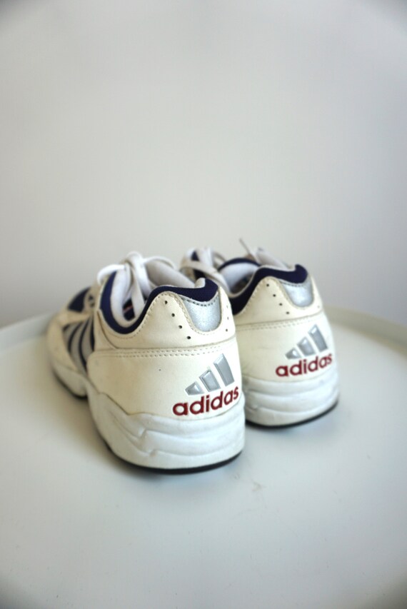 Adidas us 9 uk 8.5 shoe discount