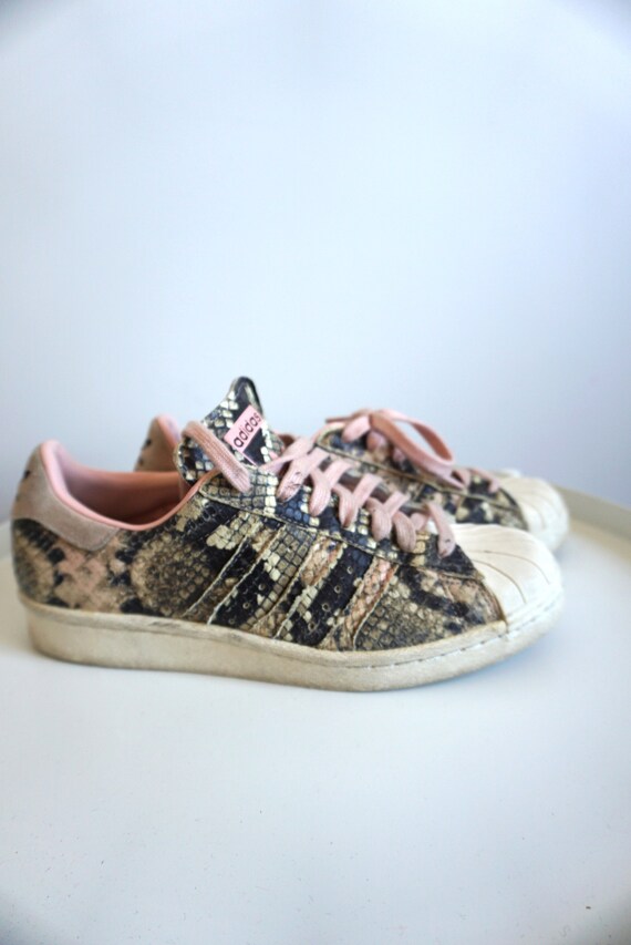 Buy Vintage ADIDAS Leather Sneakers: Trefoil Logo, UK 6.5 / US 8 Online in  India - Etsy