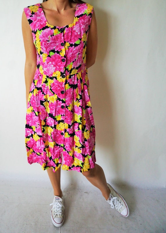 Vintage Summer Dress / Sarafan / Buttons down / Fl