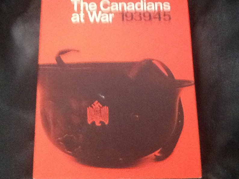 The Canadians At War 1939/45 Book 1/2 image 1