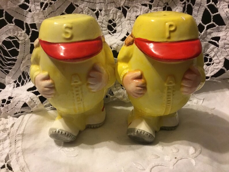 Salt and Pepper Shakers, Baseball Salt and Pepper, 1950s Japan Salt