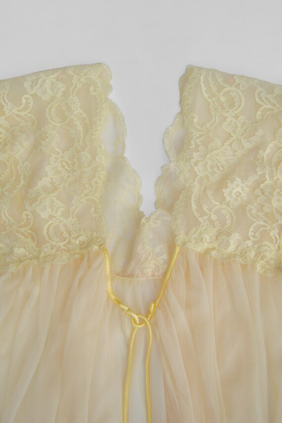 Vintage 1950s Sheer Dressing Gown - Pale Yellow -… - image 7