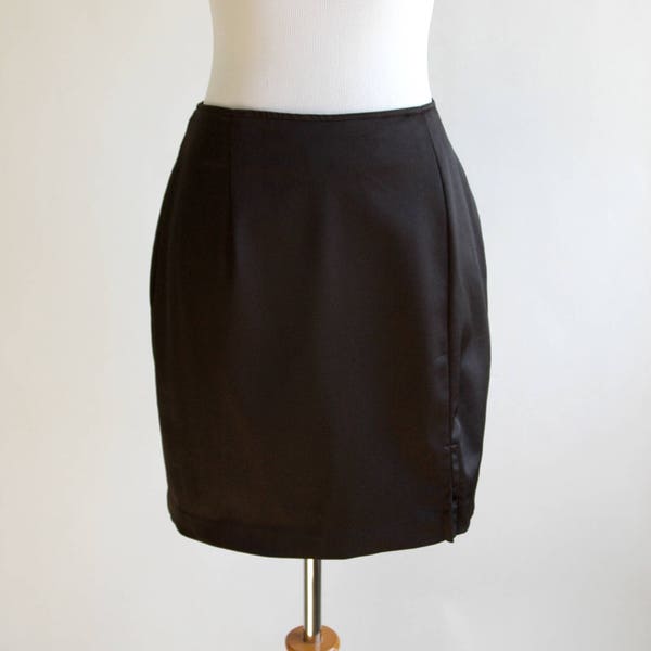 80s/90s Simple Black Pencil Skirt - Satiny Stretchy High Waist Pencil Skirt - Secretary Skirt - Above the Knee Pencil Skirt - Size Small