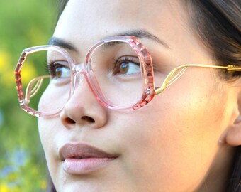 Oversized 1980s Elan Eyeglasses: Amber Plastic Frames, Gold  display picture 2