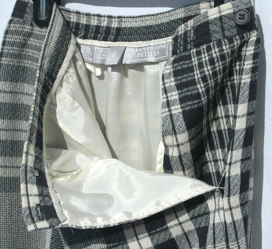 Black and White Plaid Skirt High Waist With Pockets 1970s - Etsy