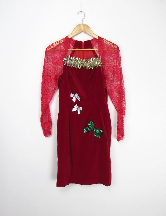 Decorated Christmas Dress - Sexy Red Velvet Dress… - image 8