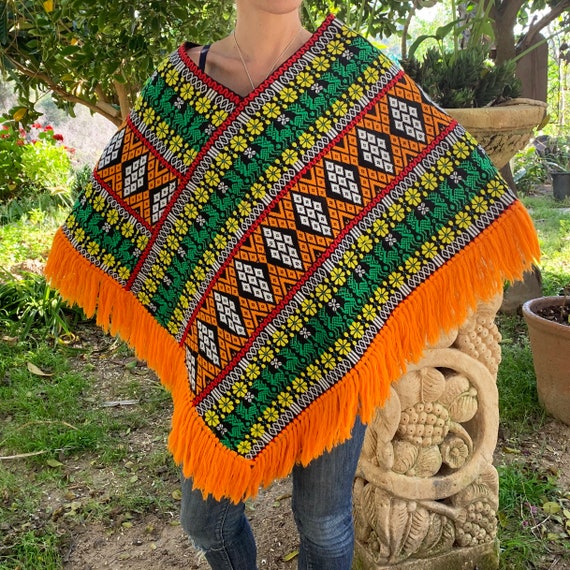 Guatemalan Woven Poncho Floral with Deer - Fringe… - image 1