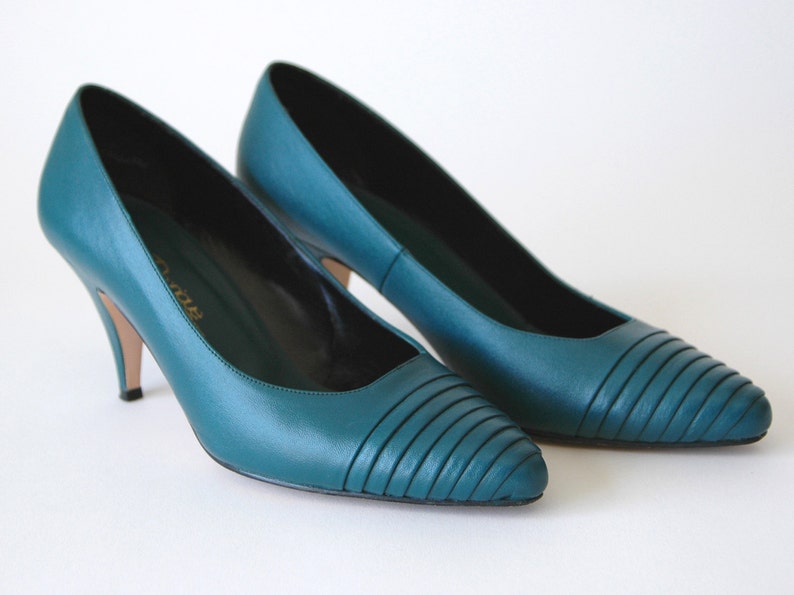 dark teal pumps