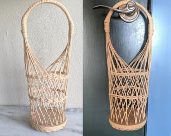 1970s Wicker Rattan Wine Holder Tote, Vintage Bottle Storage Plastic Bag Organizer, Natural Hanging Planter Basket, Boho Home Decor Gift