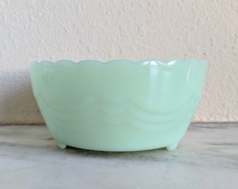 Vintage Jadeite Scalloped Bowl, Jadeite Draped Footed Planter Dish, Collectible Glassware Green Milk Glass, Country Farmhouse Decor
