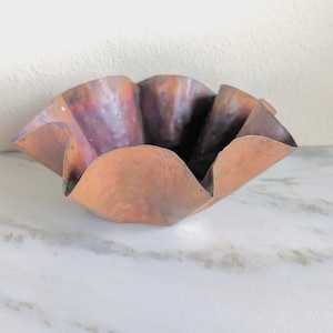 Vintage Handmade Copper Handkerchief Bowl,  Catchall Trinket Dish Fruit Bowl, Pure Solid Copper Planter Home Decor, Hand Hammered Copper