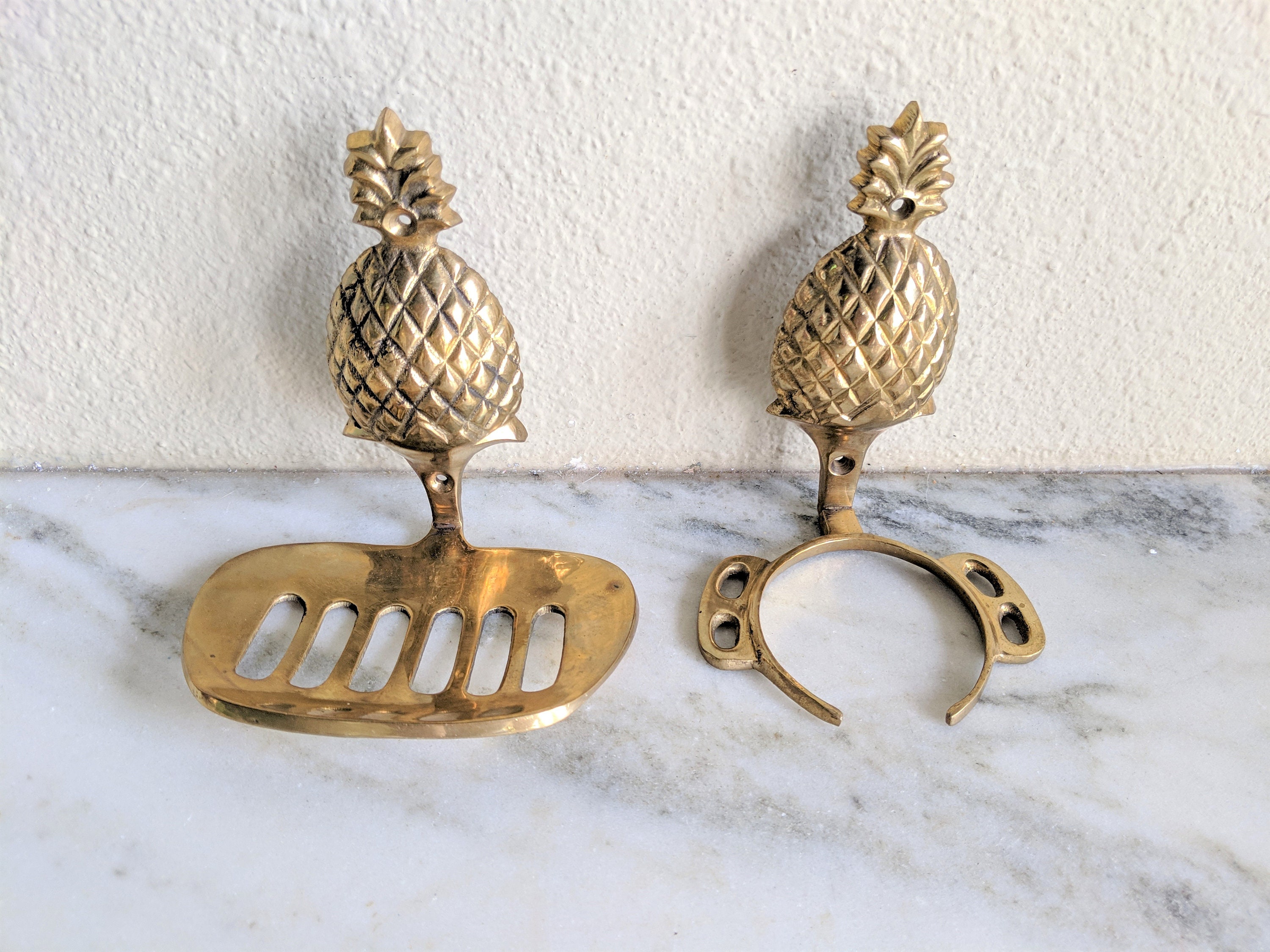 Vintage Brass Pineapple Soap Dish Cup Holder Set, Mid Century Gold Tiki Tropical Bathroom Set Decor, Hollywood Regency Housewarming Gift