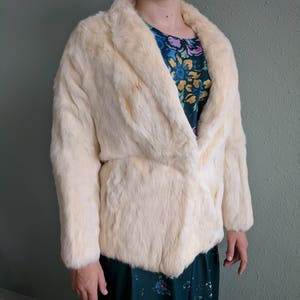 Vintage Rabbit Fur Coat Blazer, 1980s Boho Fur Coat, Hobo Fur Coat, Vintage White Bridal Fur Coat, Bohemian Coat, Snow Bunny Jacket, Medium image 2